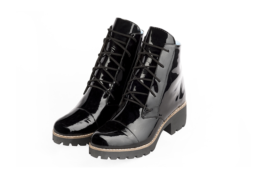 Women's gloss black elegant ankle boots, with laces at the front. Round toe. Thick rubber soles - Front view